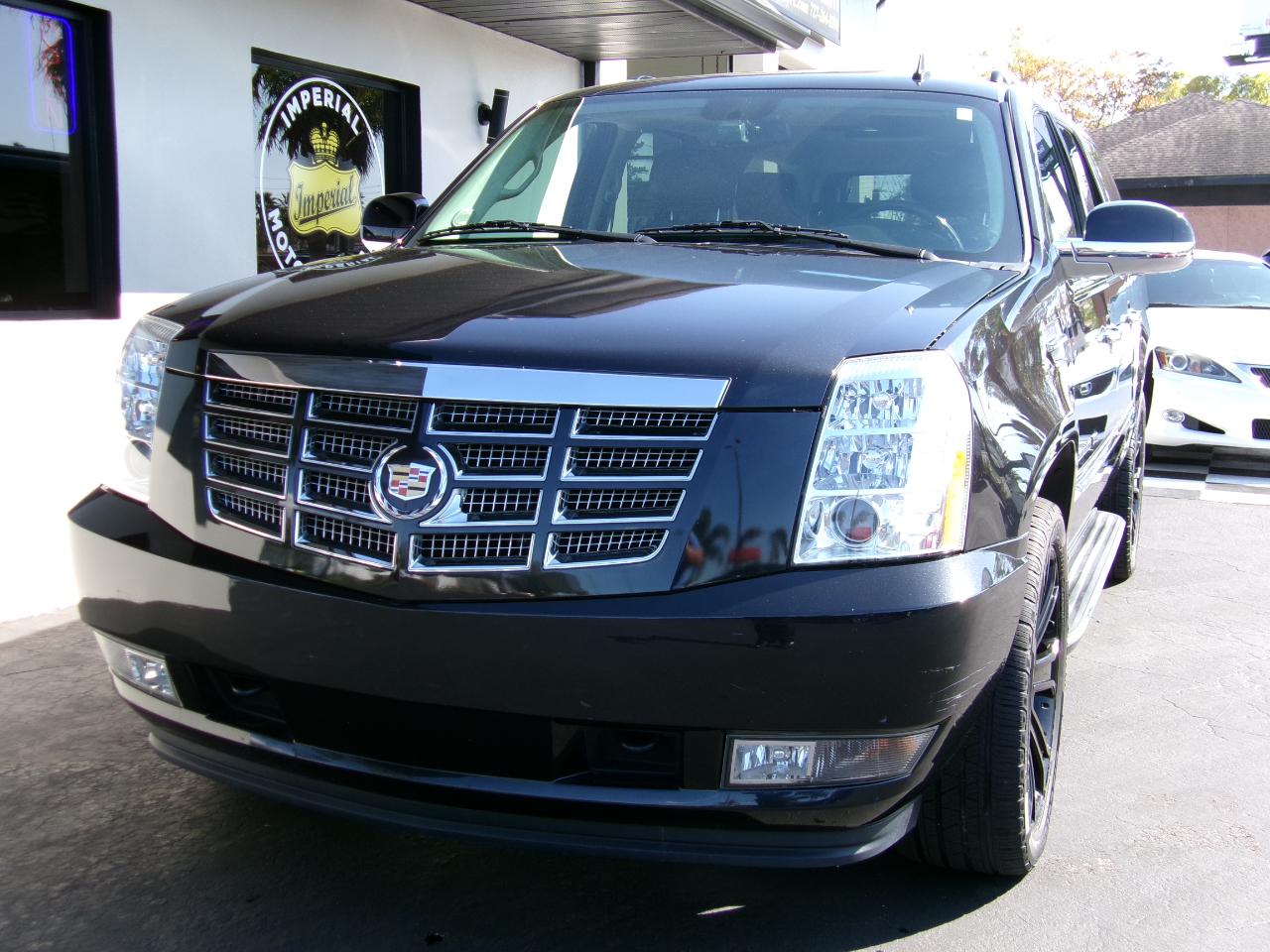 Cadillac Escalade ESV AWD Luxury 2012