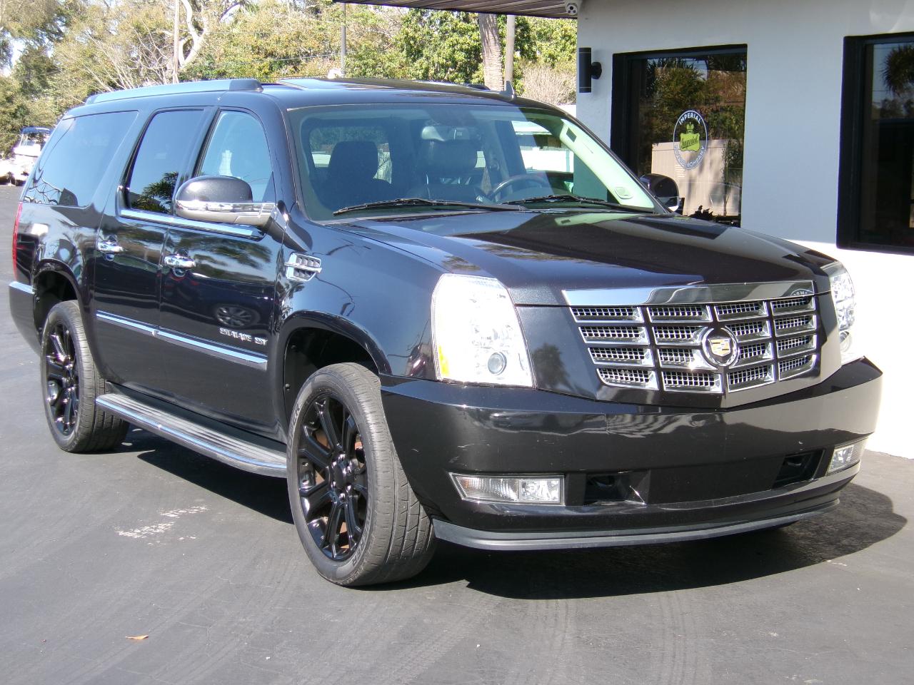 Cadillac Escalade ESV AWD Luxury 2012