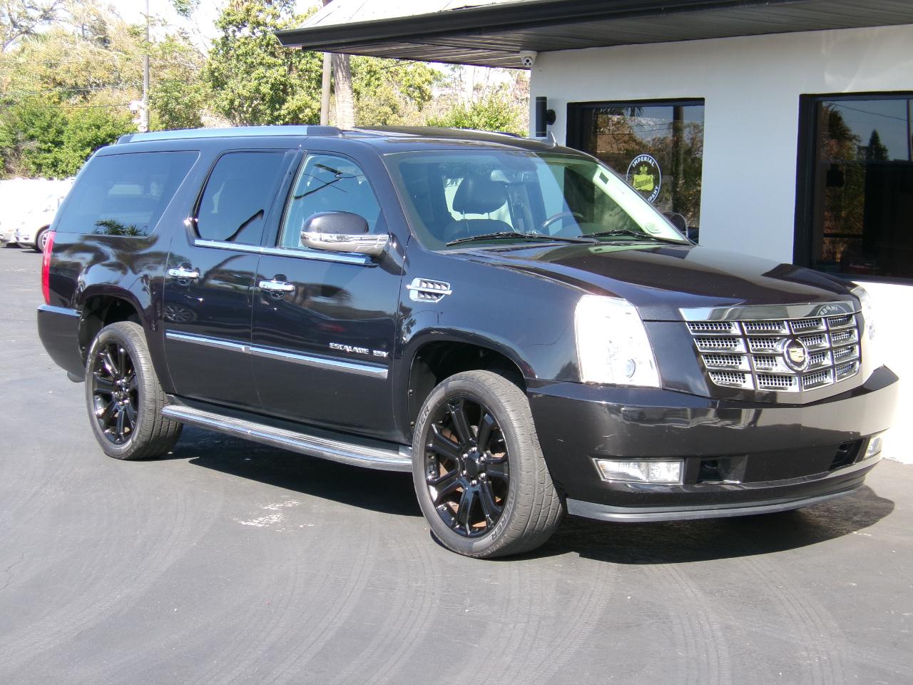 Cadillac Escalade ESV AWD Luxury 2012