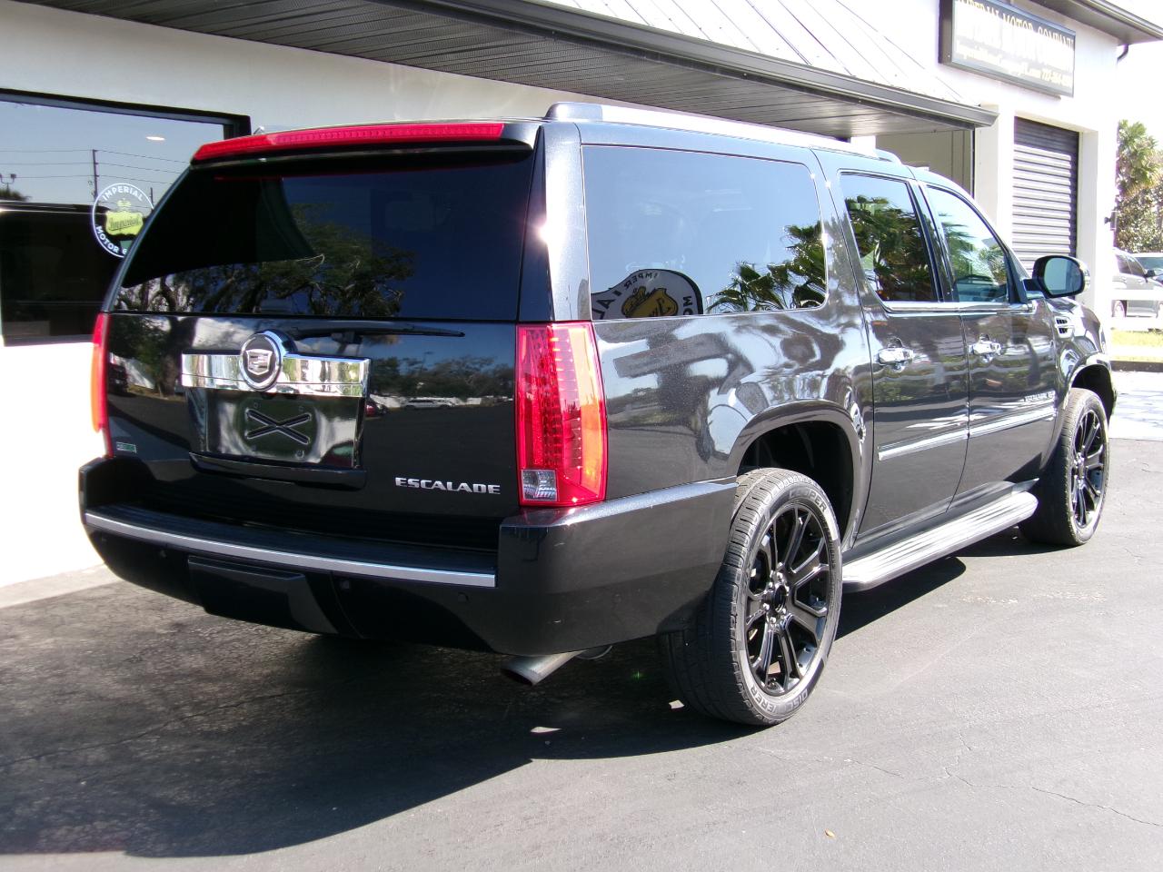 Cadillac Escalade ESV AWD Luxury 2012