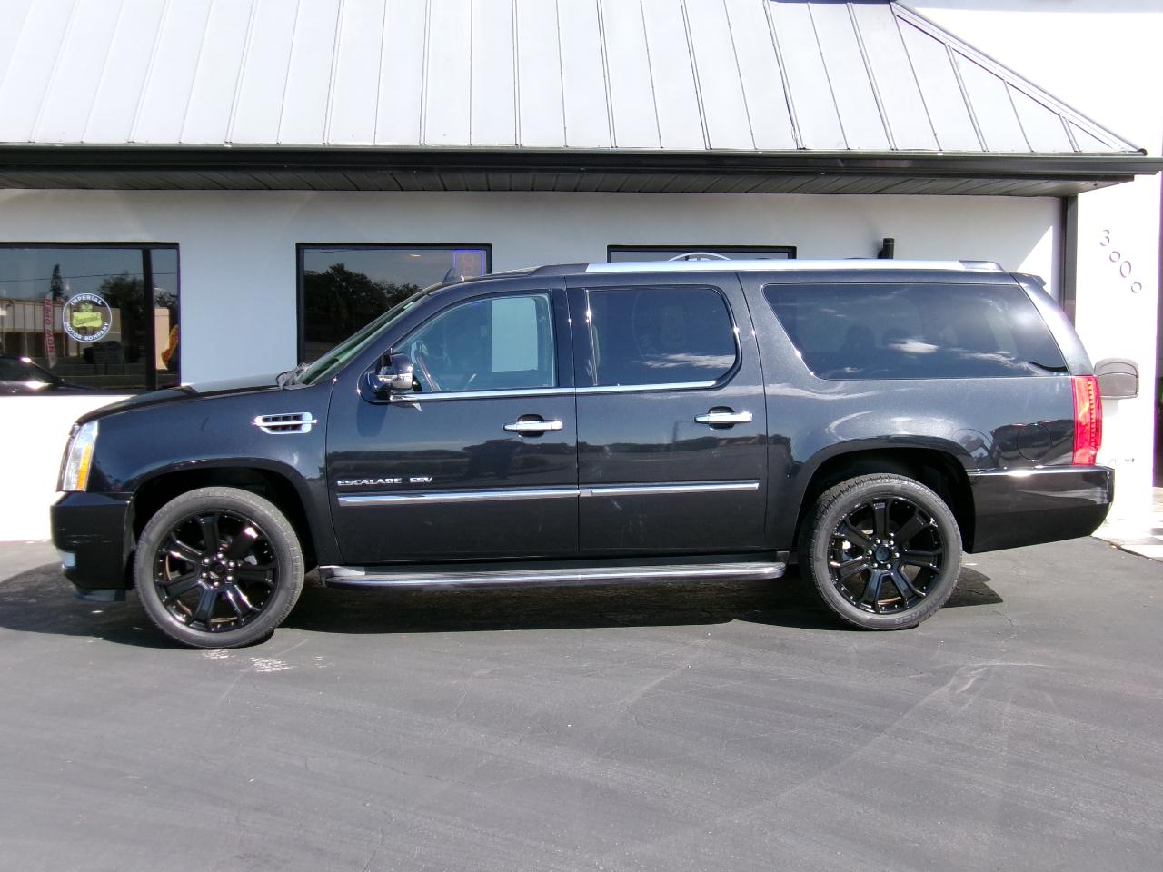 Cadillac Escalade ESV AWD Luxury 2012