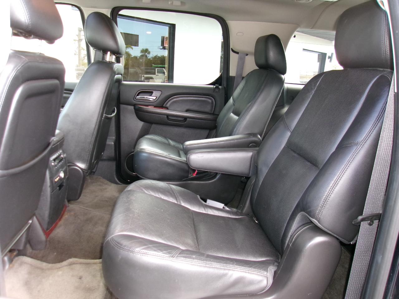 Cadillac Escalade ESV AWD Luxury 2012