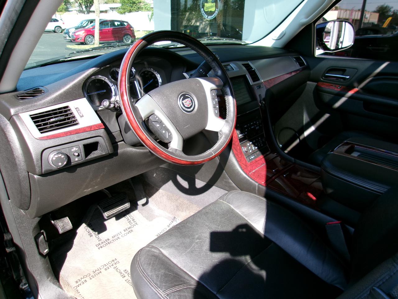 Cadillac Escalade ESV AWD Luxury 2012