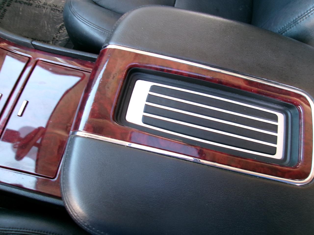 Cadillac Escalade ESV AWD Luxury 2012