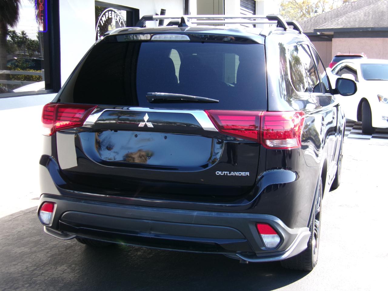 Mitsubishi Outlander  2018