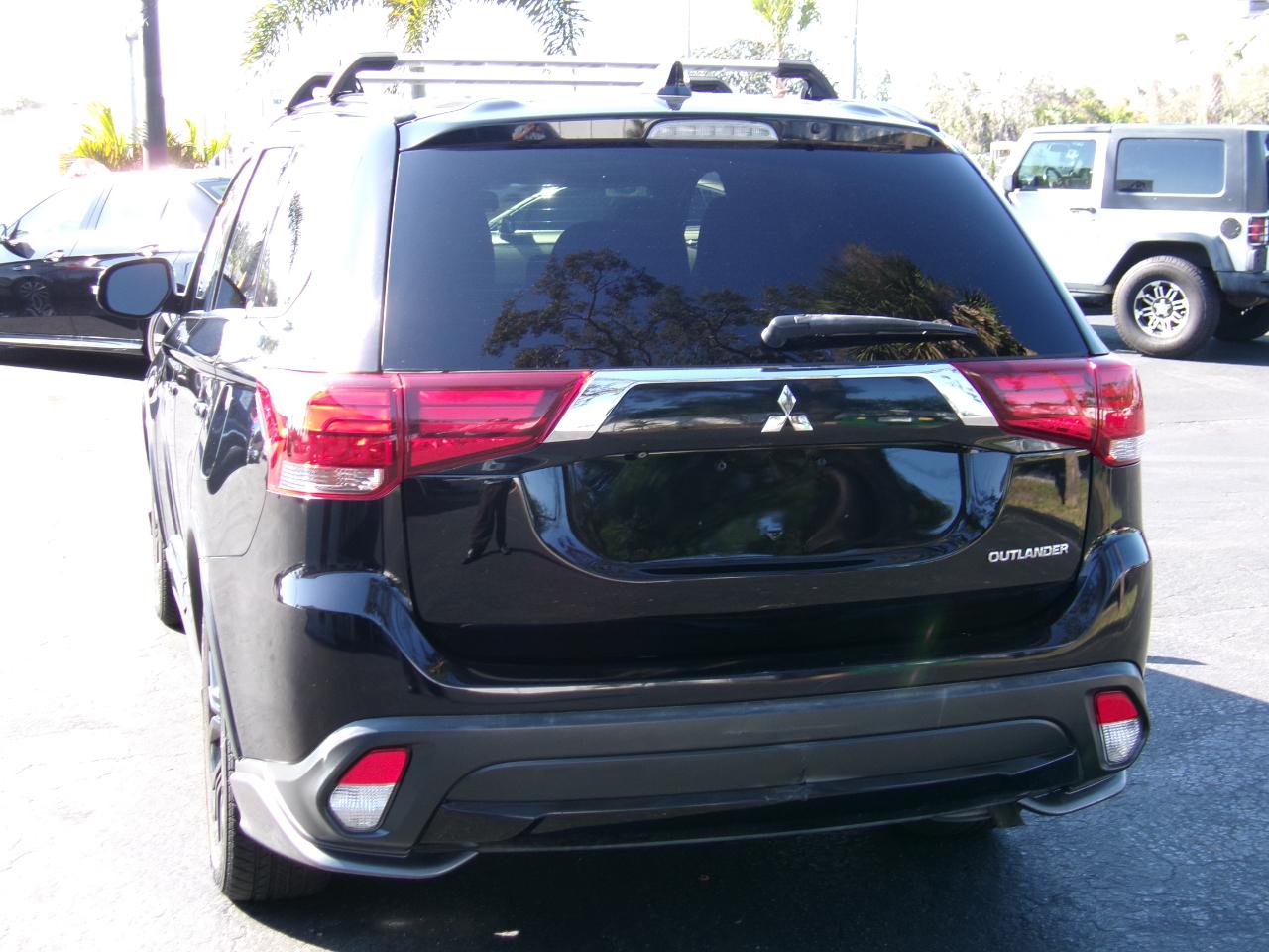 Mitsubishi Outlander  2018