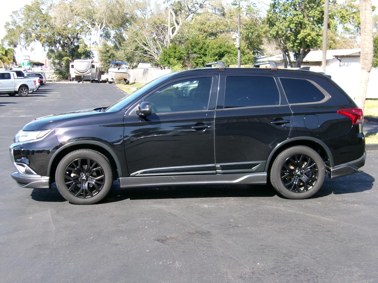 Mitsubishi Outlander  2018