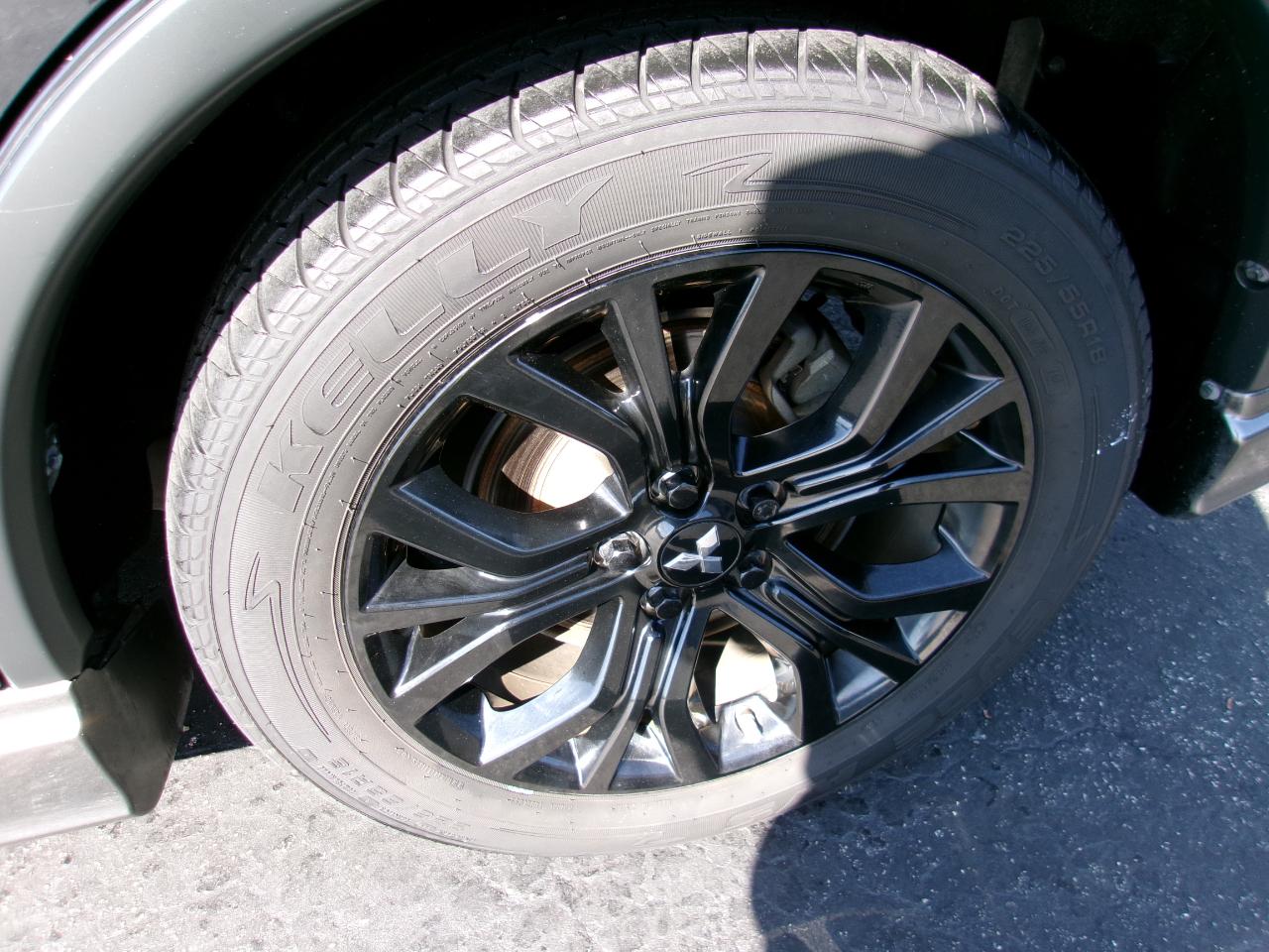 Mitsubishi Outlander  2018