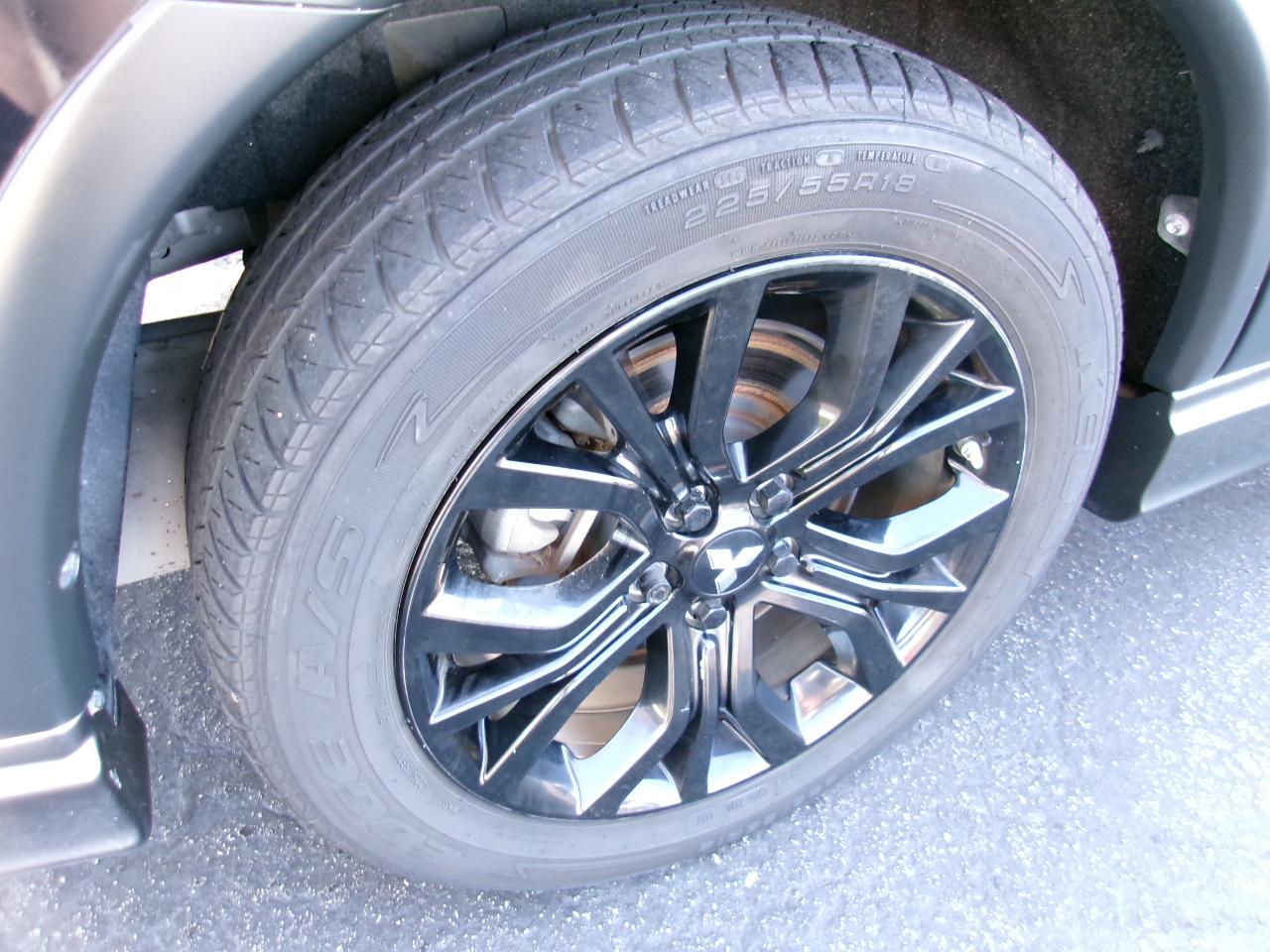 Mitsubishi Outlander  2018