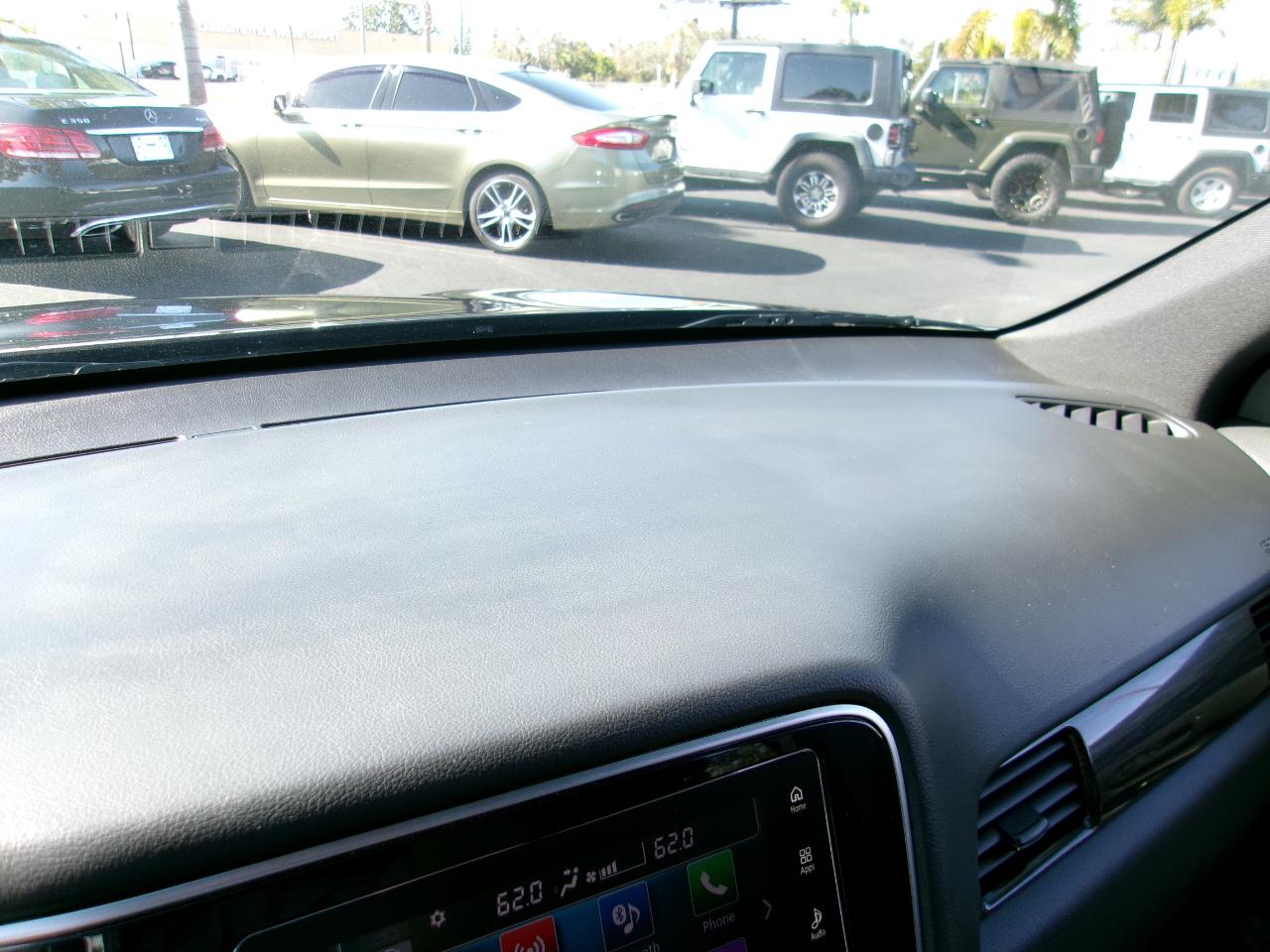 Mitsubishi Outlander  2018