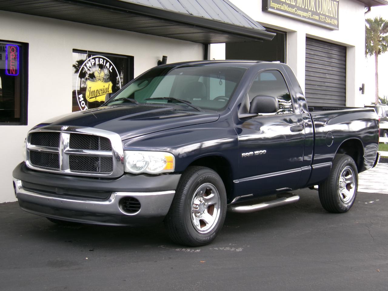 Dodge Ram 1500 ST 2WD 2004