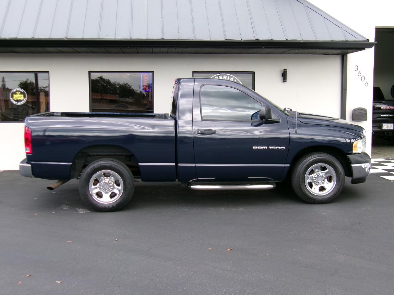 Dodge Ram 1500 ST 2WD 2004