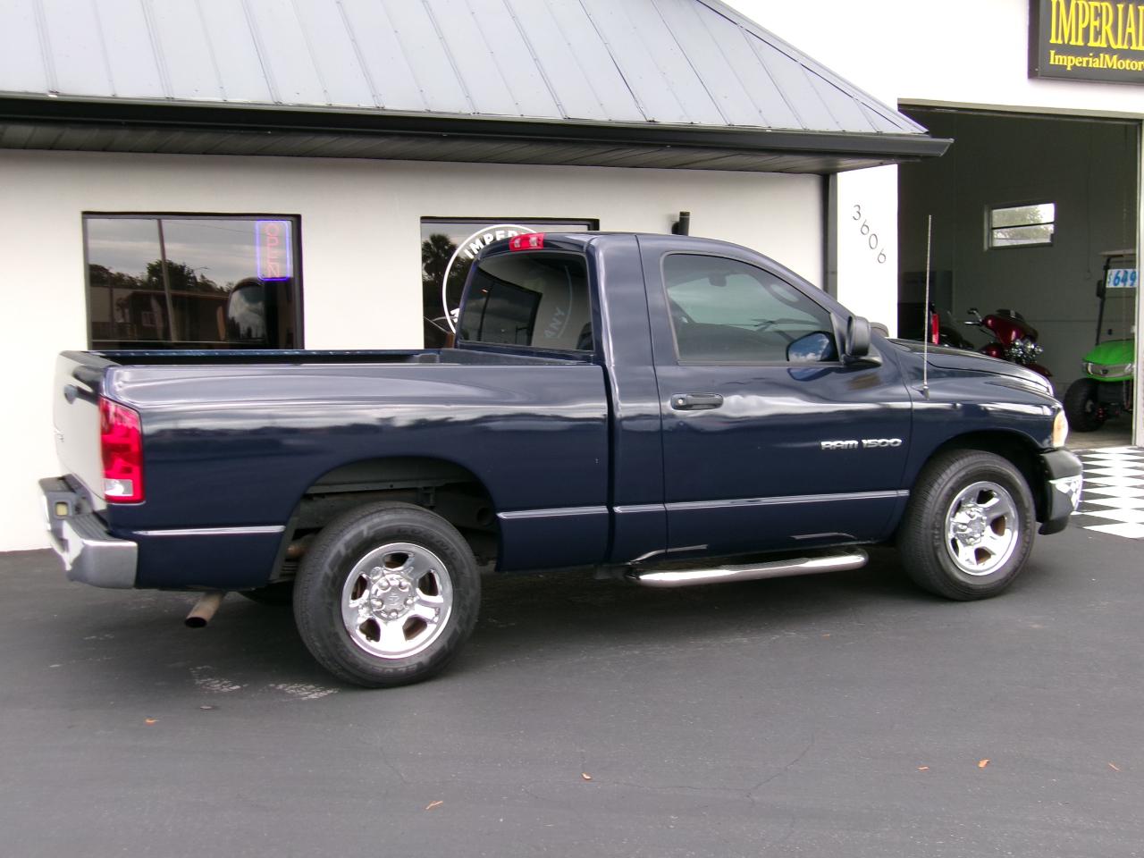 Dodge Ram 1500 ST 2WD 2004