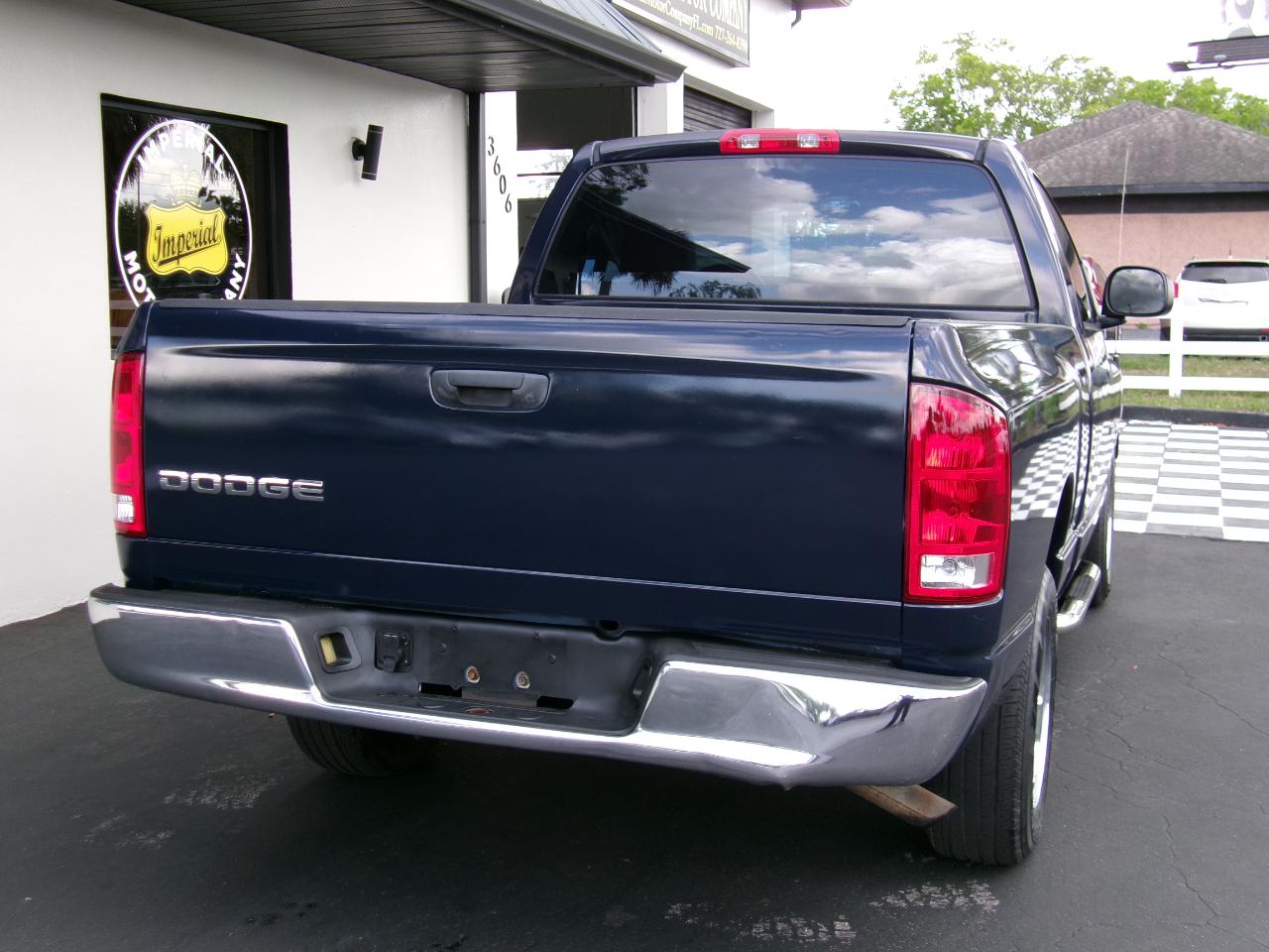 Dodge Ram 1500 ST 2WD 2004
