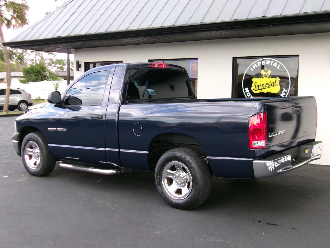 Dodge Ram 1500 ST 2WD 2004