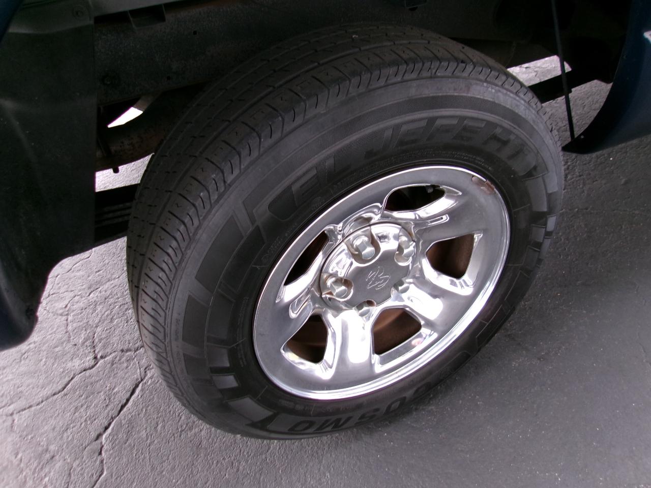 Dodge Ram 1500 ST 2WD 2004