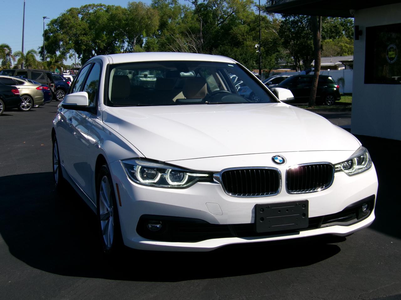 BMW 3-Series 320i xDrive Sedan 2018