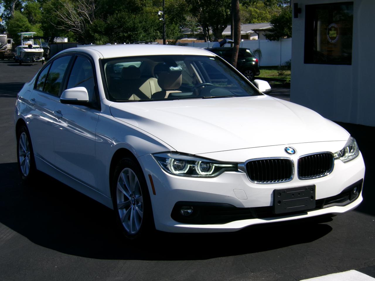 BMW 3-Series 320i xDrive Sedan 2018