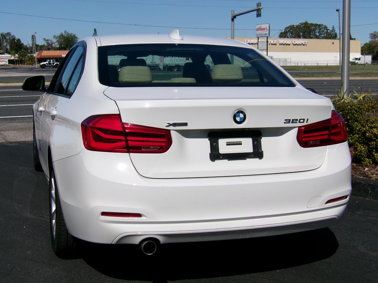 BMW 3-Series 320i xDrive Sedan 2018