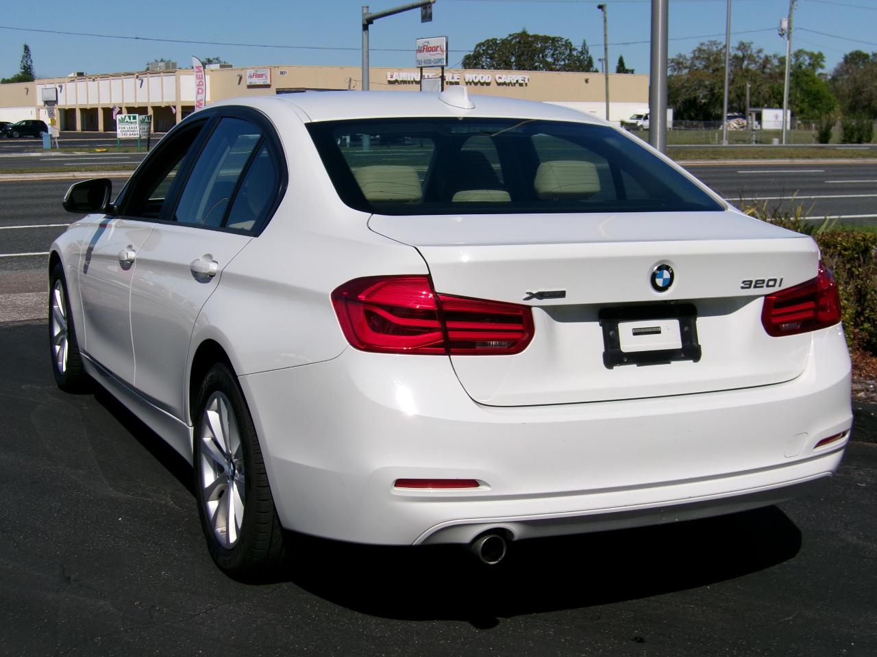 BMW 3-Series 320i xDrive Sedan 2018