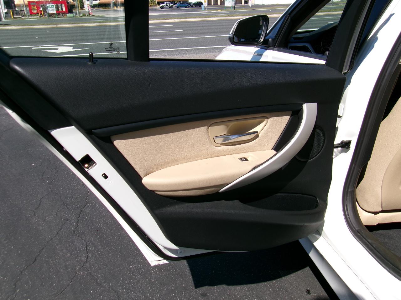 BMW 3-Series 320i xDrive Sedan 2018