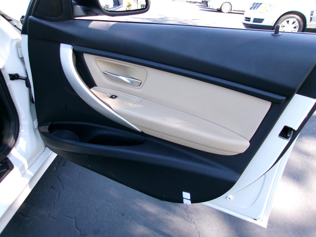 BMW 3-Series 320i xDrive Sedan 2018