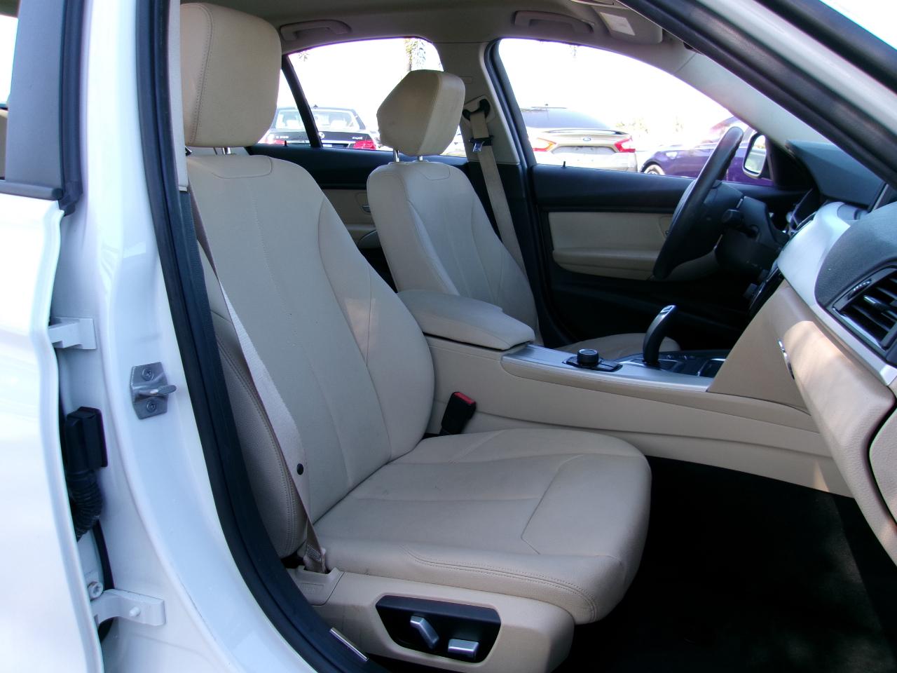 BMW 3-Series 320i xDrive Sedan 2018