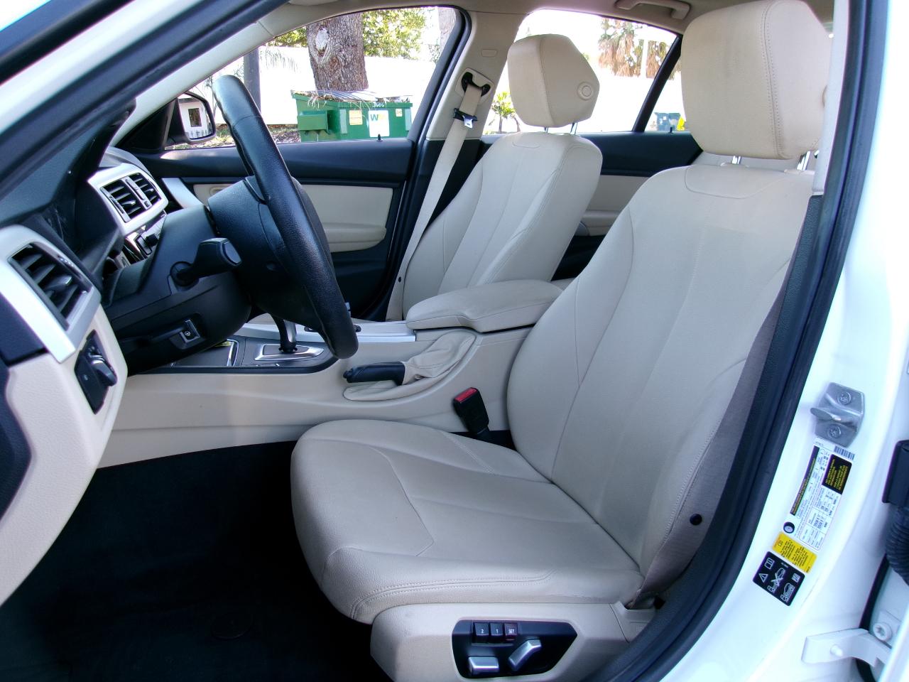 BMW 3-Series 320i xDrive Sedan 2018