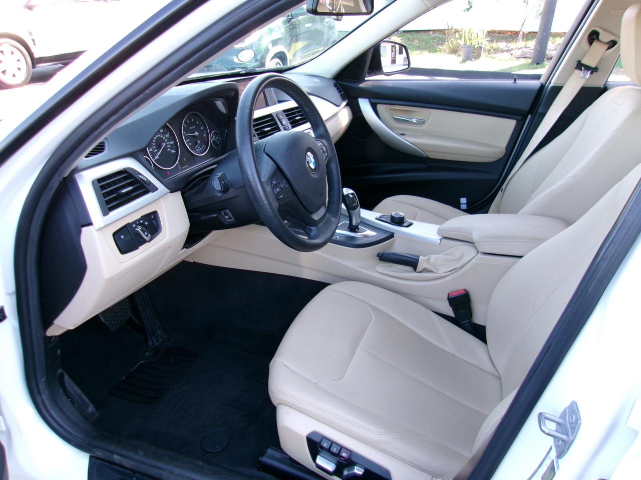 BMW 3-Series 320i xDrive Sedan 2018