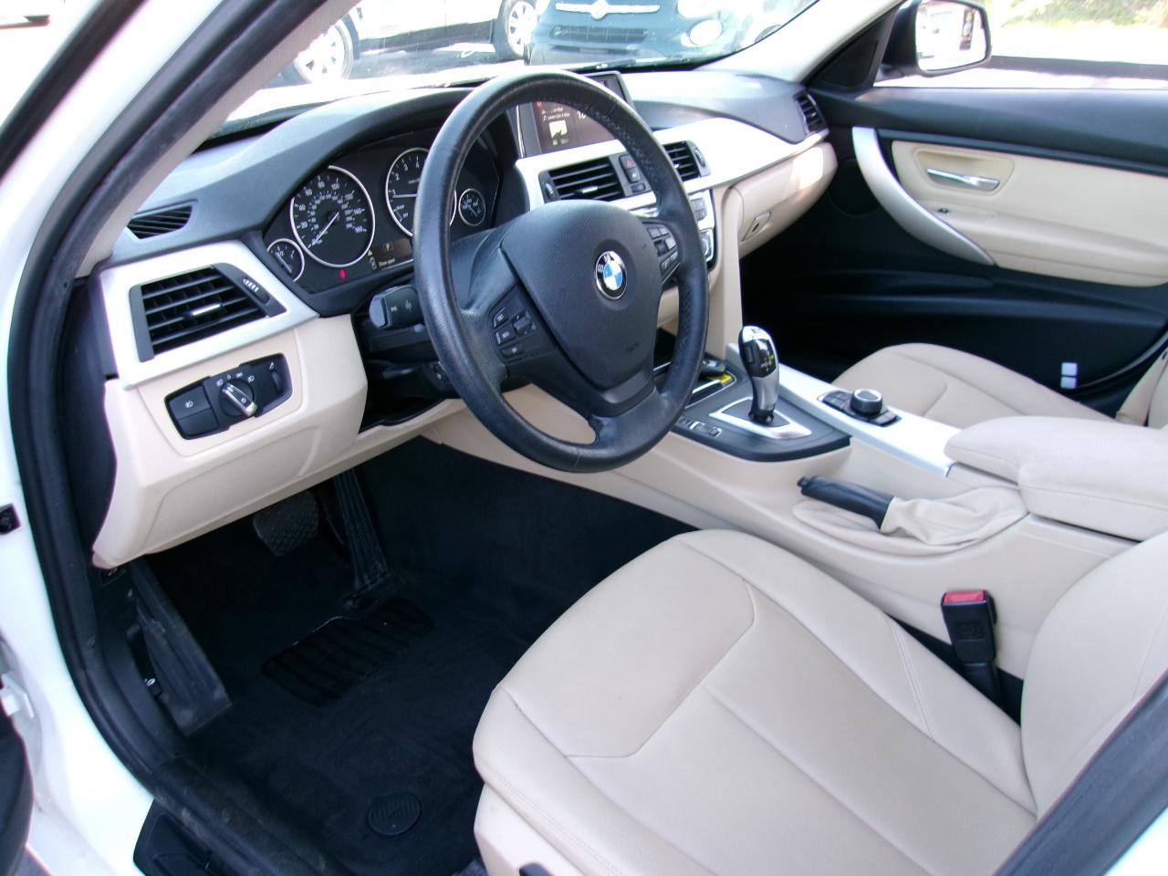 BMW 3-Series 320i xDrive Sedan 2018