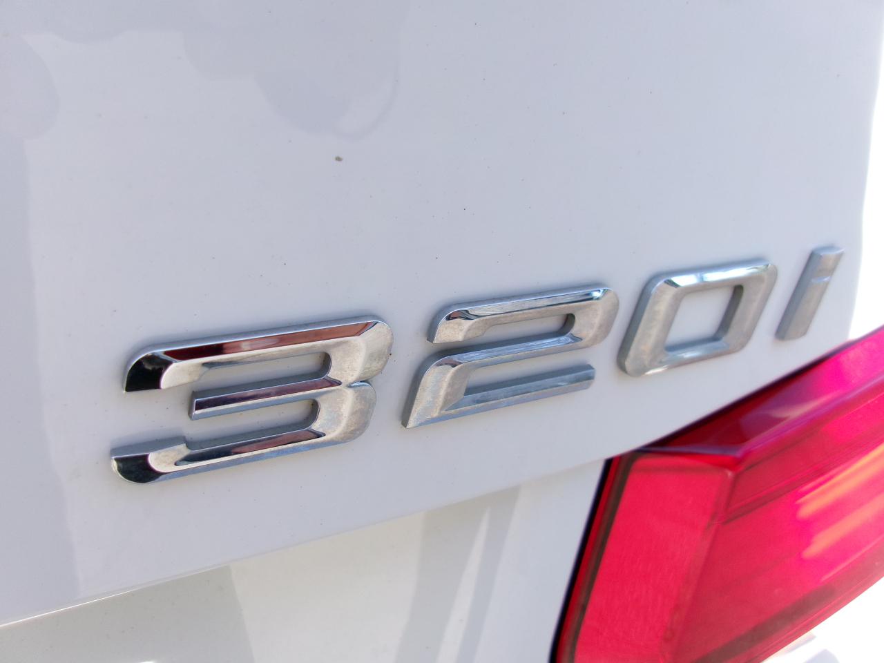 BMW 3-Series 320i xDrive Sedan 2018