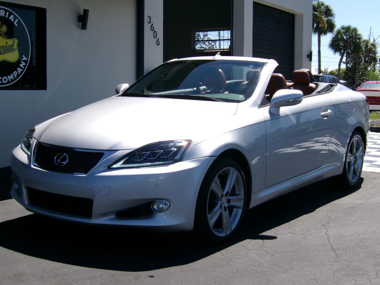 Lexus IS C 350 2012