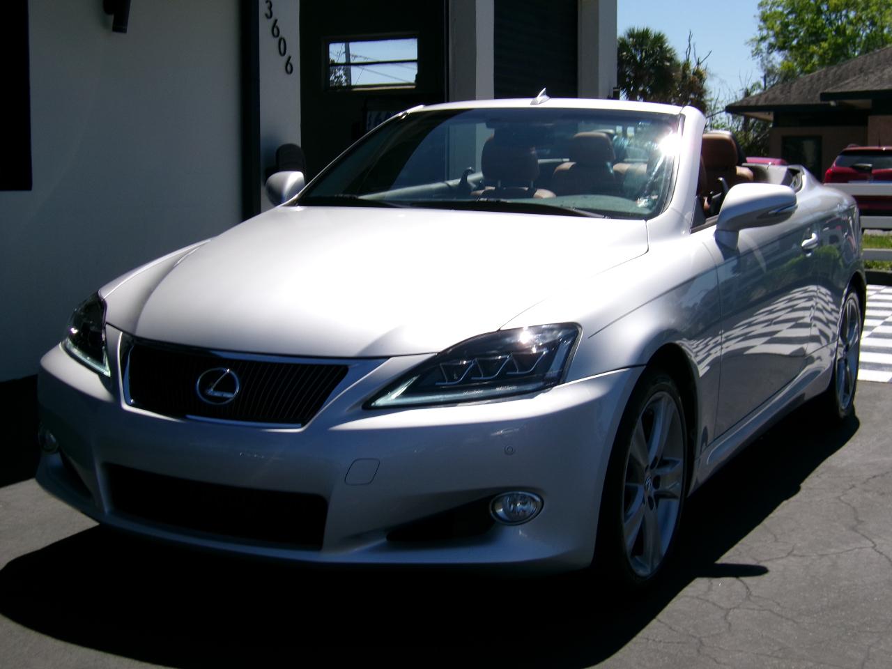 Lexus IS C 350 2012