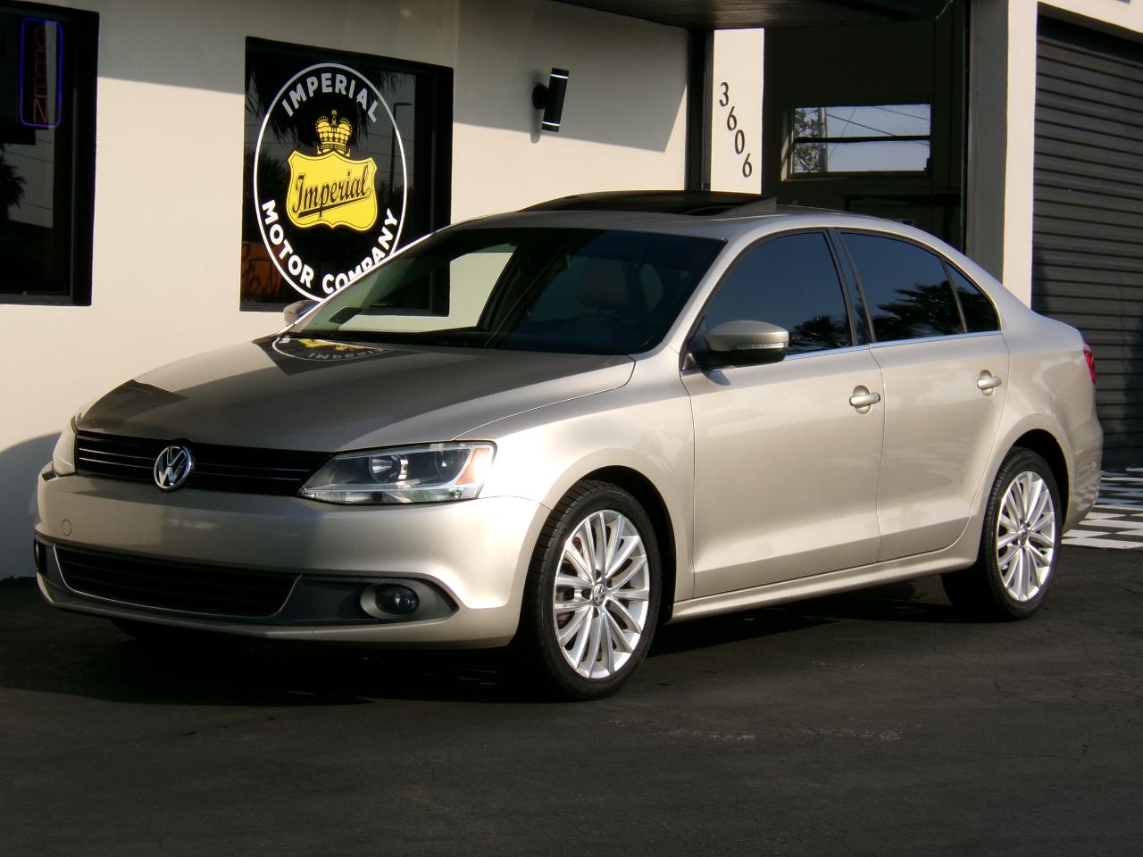 Volkswagen Jetta SEL PZEV 2013