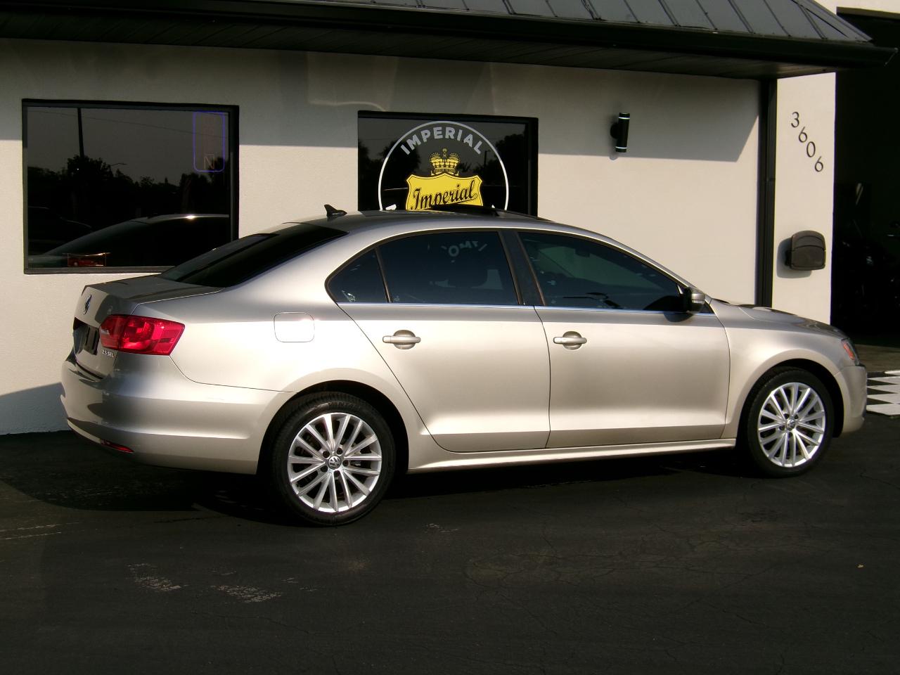 Volkswagen Jetta SEL PZEV 2013