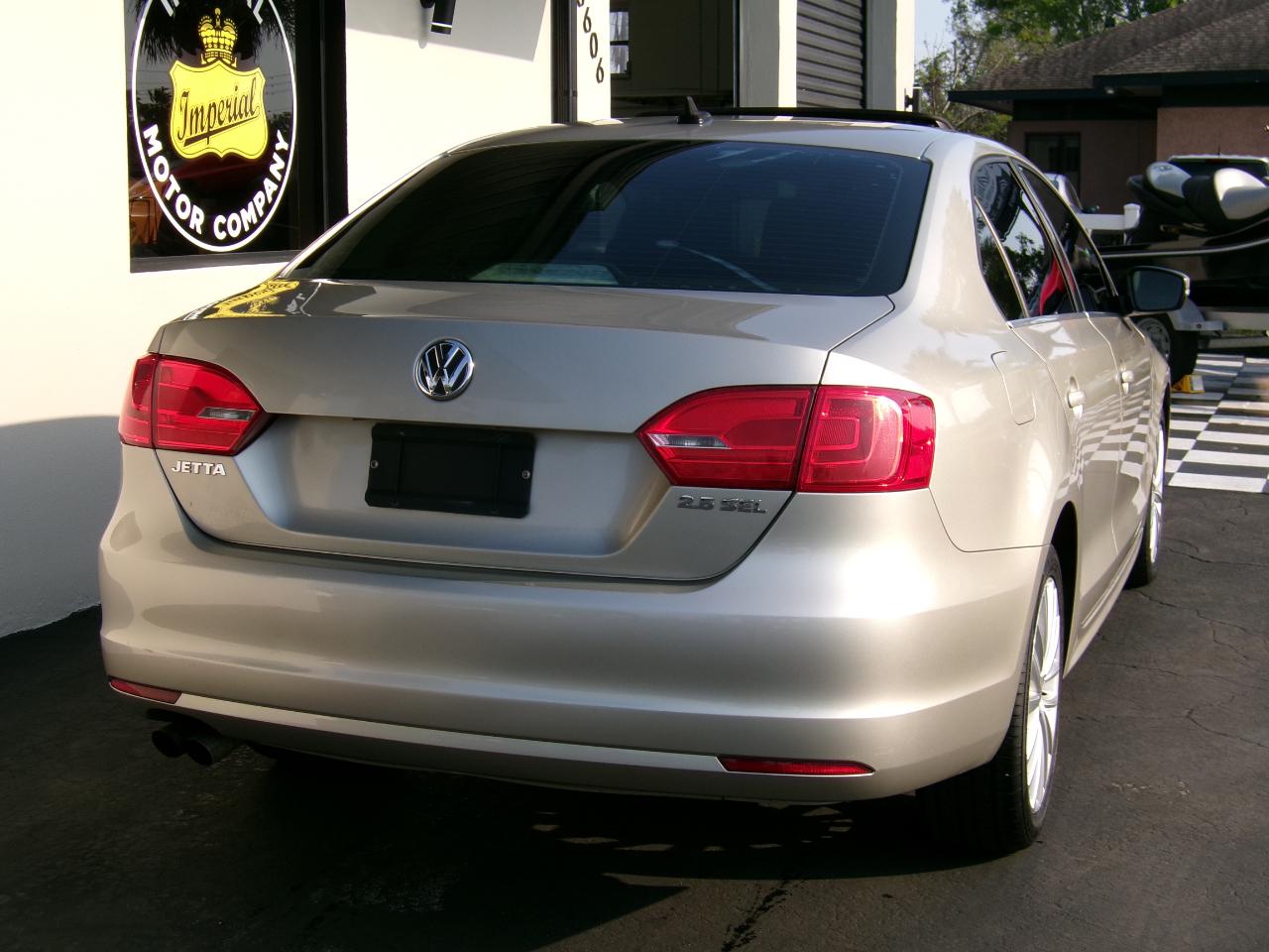 Volkswagen Jetta SEL PZEV 2013