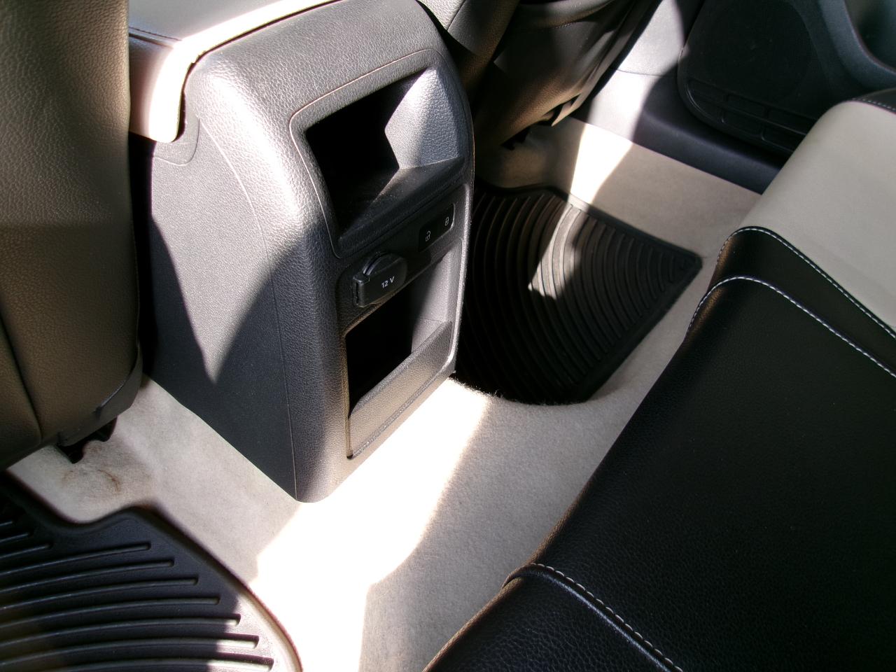 Volkswagen Jetta SEL PZEV 2013