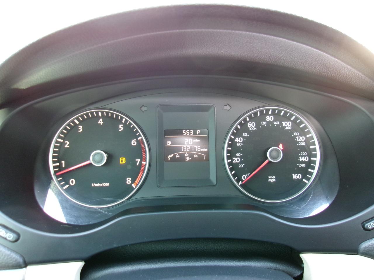 Volkswagen Jetta SEL PZEV 2013