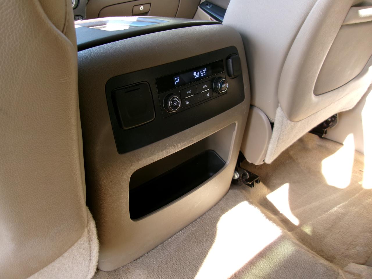 Chevrolet Suburban LTZ 1500 4WD 2015