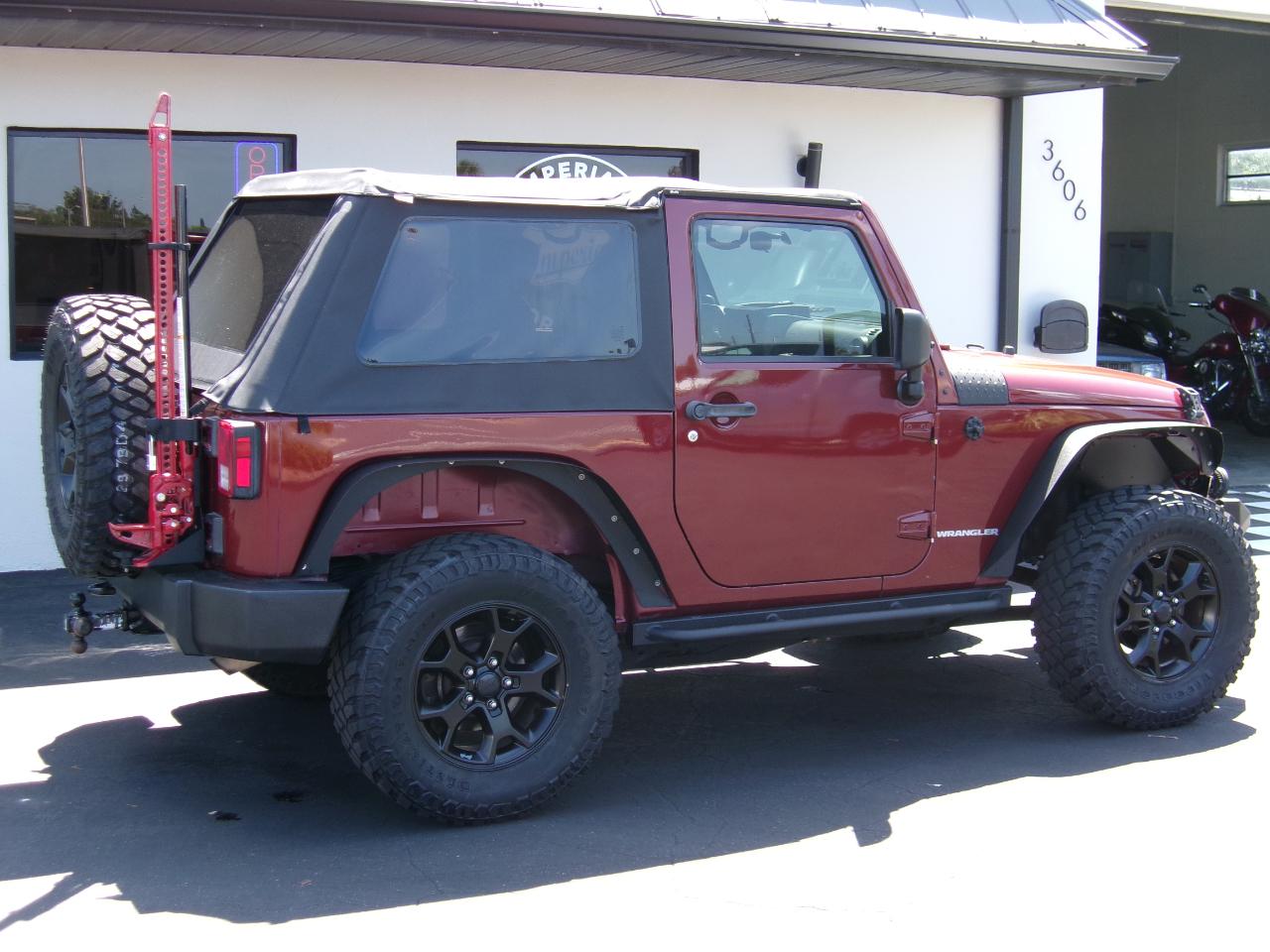 Jeep Wrangler Sport 4WD 2010
