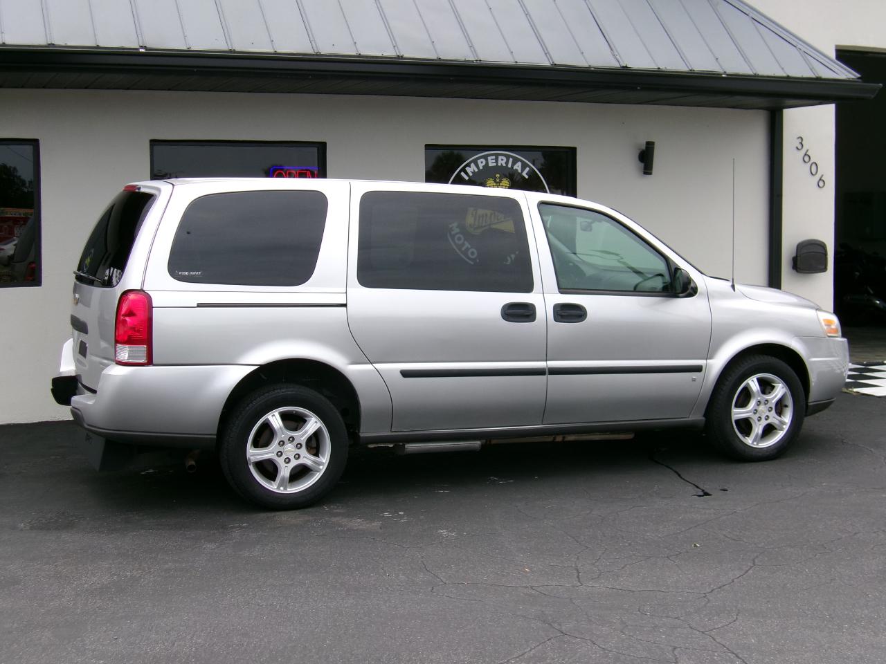 Chevrolet Uplander  2008