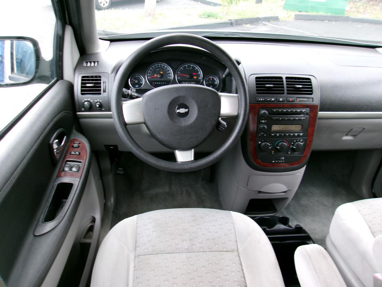 Chevrolet Uplander  2008