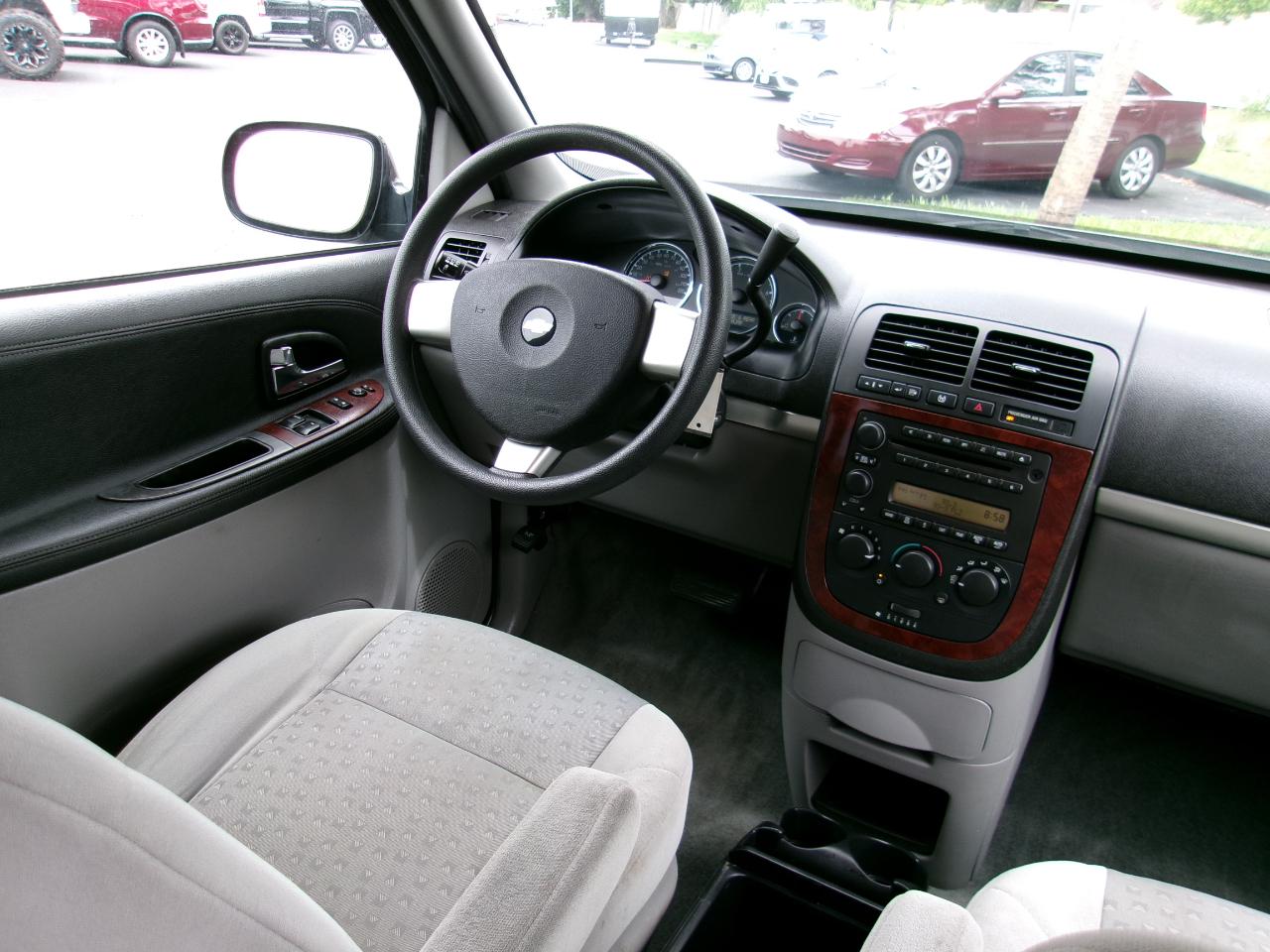 Chevrolet Uplander  2008