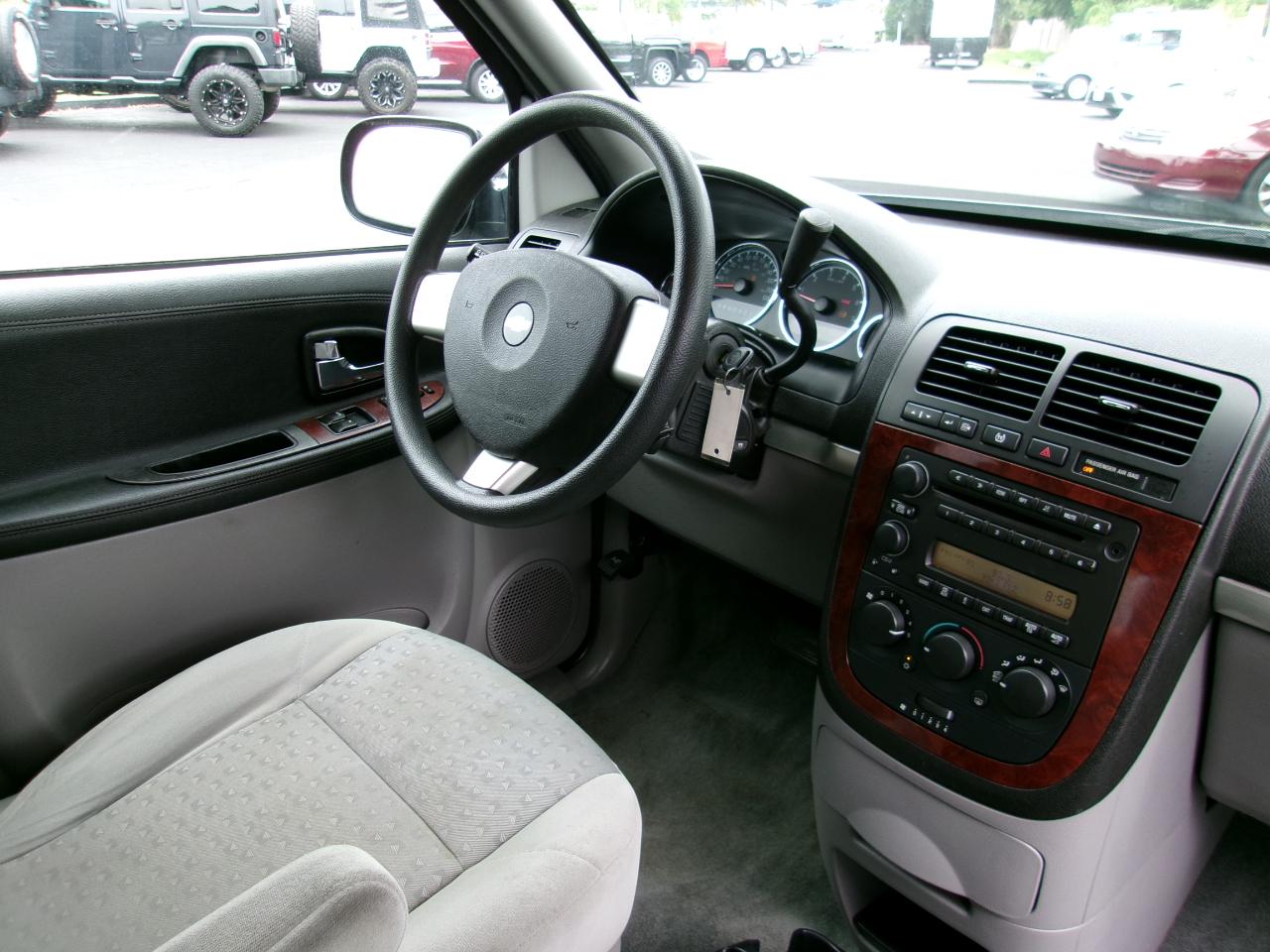 Chevrolet Uplander  2008