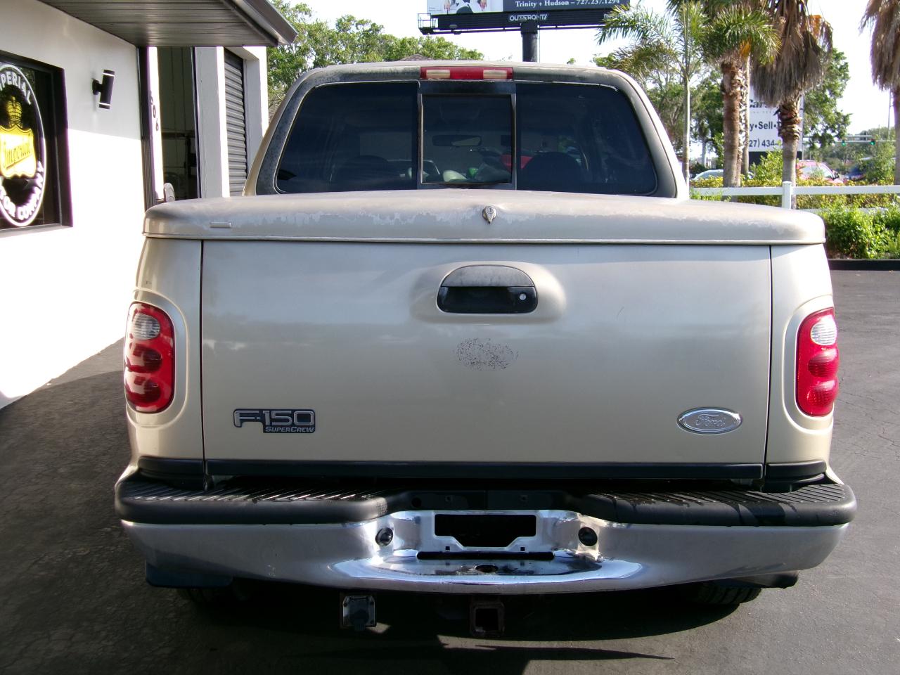 Ford F-150 XLT SuperCrew 2WD 2001