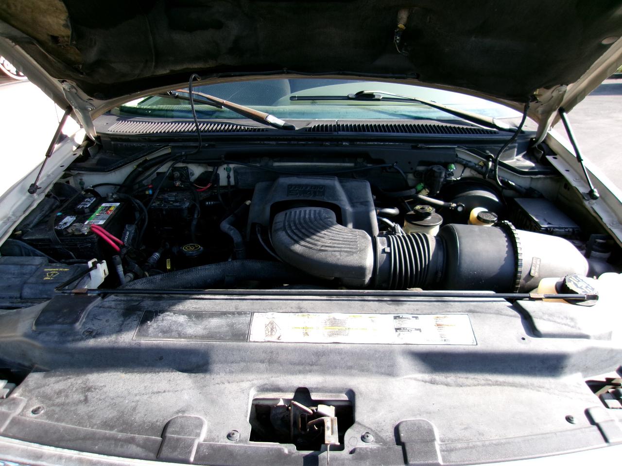 Ford F-150 XLT SuperCrew 2WD 2001