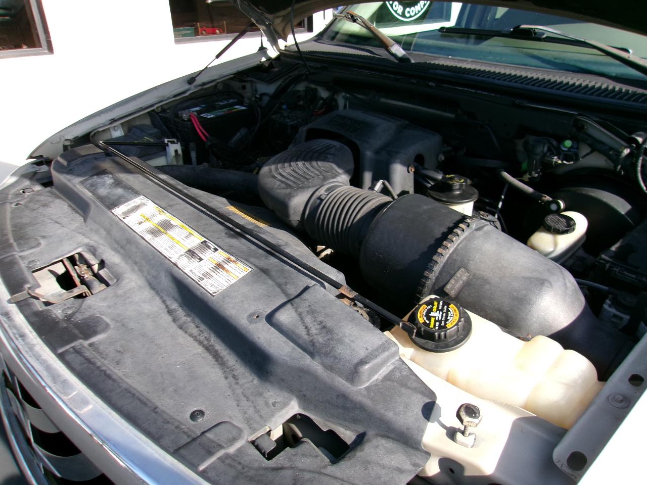 Ford F-150 XLT SuperCrew 2WD 2001