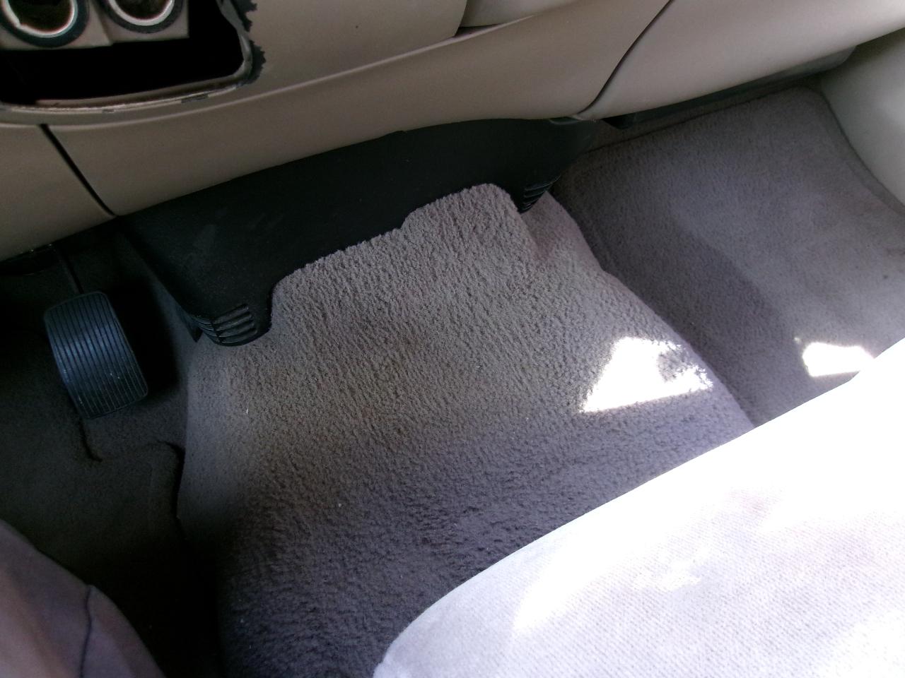 Ford F-150 XLT SuperCrew 2WD 2001