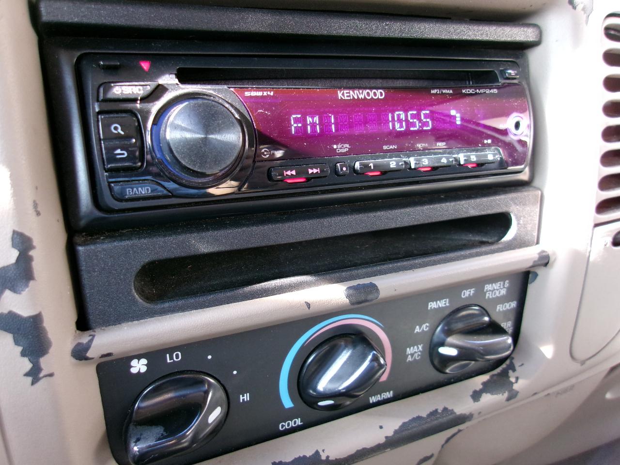 Ford F-150 XLT SuperCrew 2WD 2001