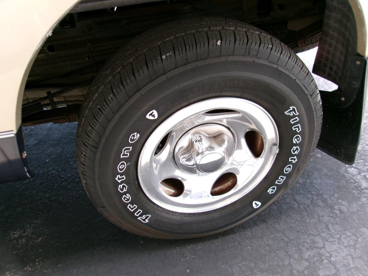Ford F-150 XLT SuperCrew 2WD 2001